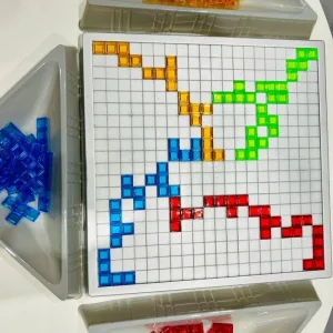 Ricevuto Blokus Squares Gioco da Tavolo per 4 Giocatori dal cliente D****y.
