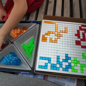 Ricevuto Blokus Squares Gioco da Tavolo per 4 Giocatori dal cliente J***i.