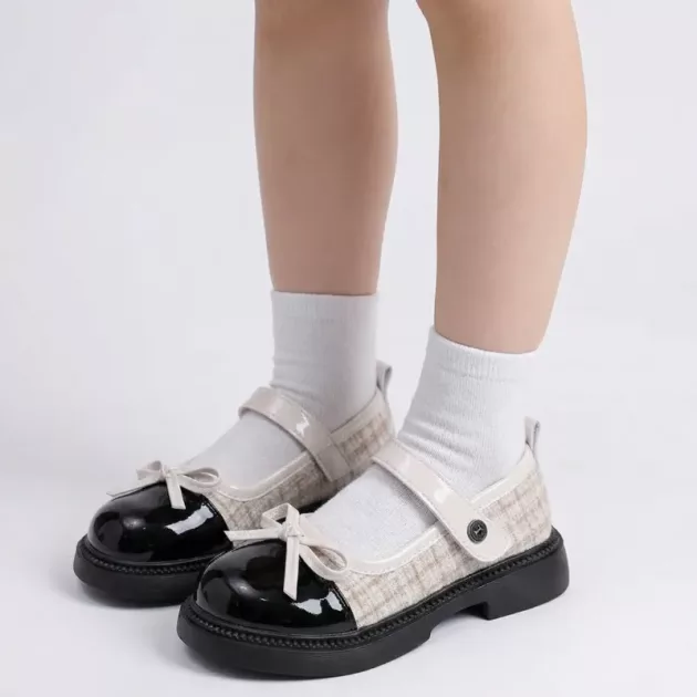ballet flats